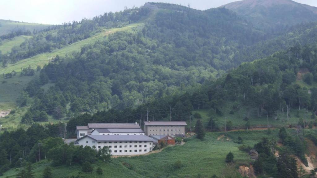 Manza Juraku All-Inclusive Hotel Tsumagoi Exterior photo